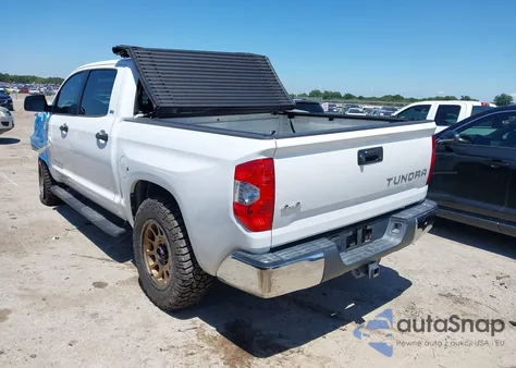 2016 Toyota Tundra Crewmax Sr5/Trd Pro z USA, uszkodzony, nr VIN 5TFDW5F11GX524496